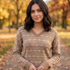 🌼”NWT"Burberry V- Neck Sweater🌼